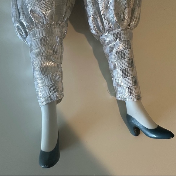 Porcelain Clown Dolls 1980’s Set Of Two - Picture 15 of 15